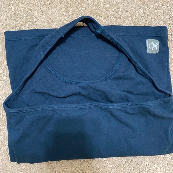 Halter top - Picture 3 of 3